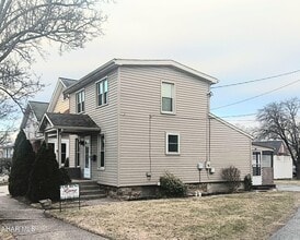 Building Photo - 215 Garber St