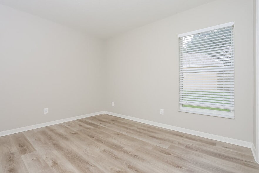 Building Photo - 4703 Bear Claw Ct