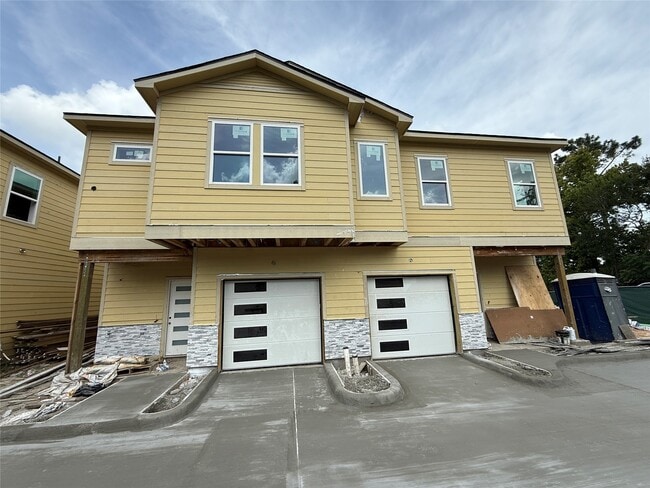 Building Photo - 3533 Alderfer St