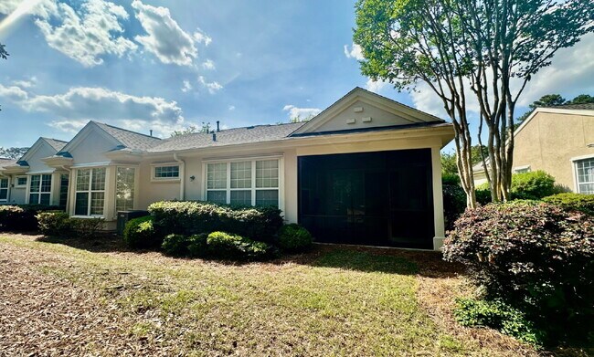 Building Photo - Fully Furnished Two Bedroom Home in Sun City!