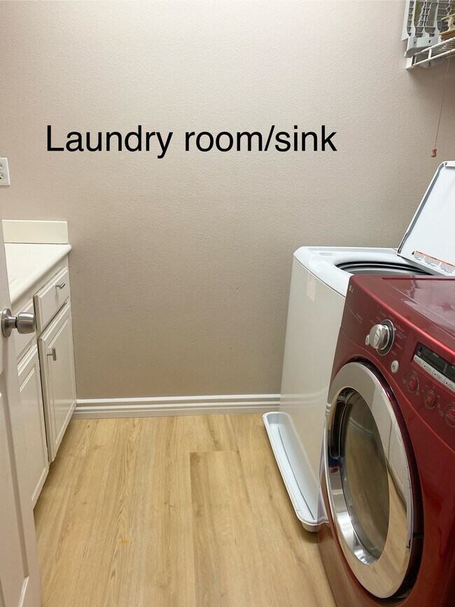 Building Photo - 6565 Cordierite Ct