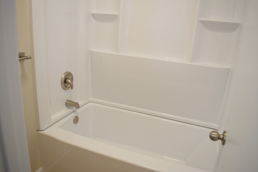 Building Photo - 4839 Berkley Dr