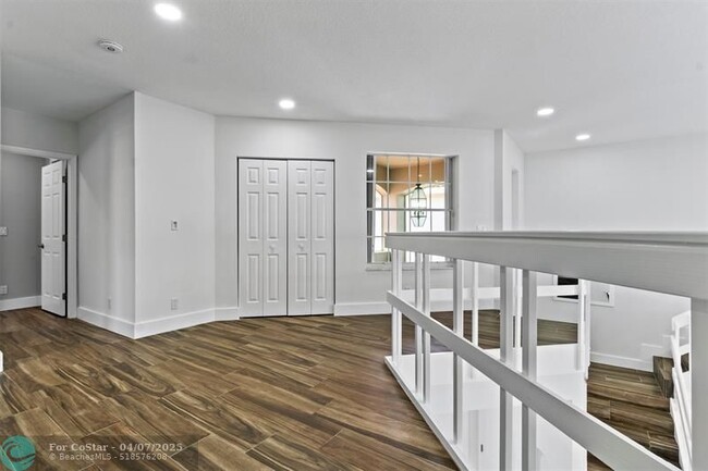 Building Photo - 6357 Brava Way