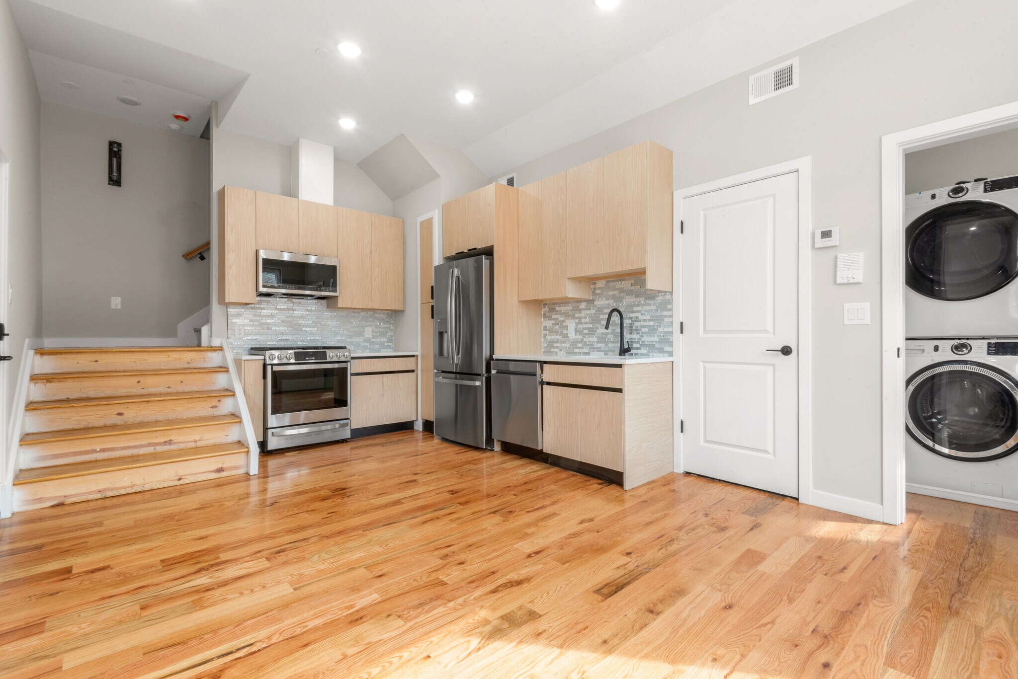 Building Photo - 108 Fleming Ave