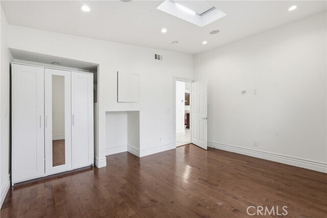 Building Photo - 926 N Rowell Ave