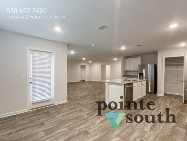 Building Photo - 5554 Guinevere Ln
