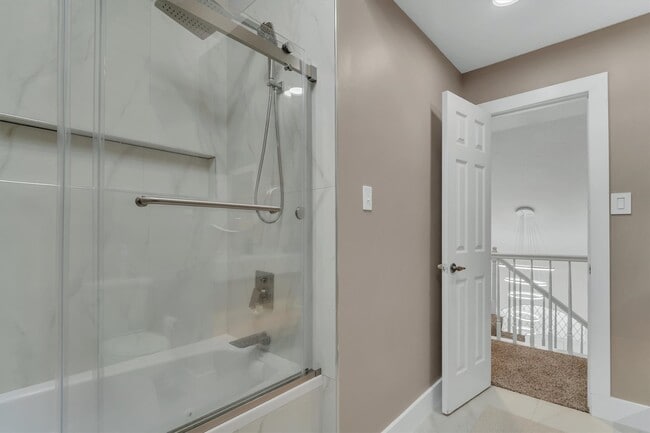Building Photo - 12407 Rosehill Ln