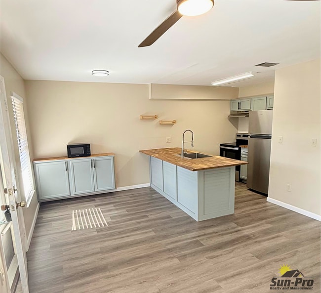 Building Photo - 108 Lacosta Ln