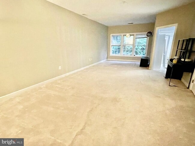 Building Photo - 12402 Falconbridge Dr