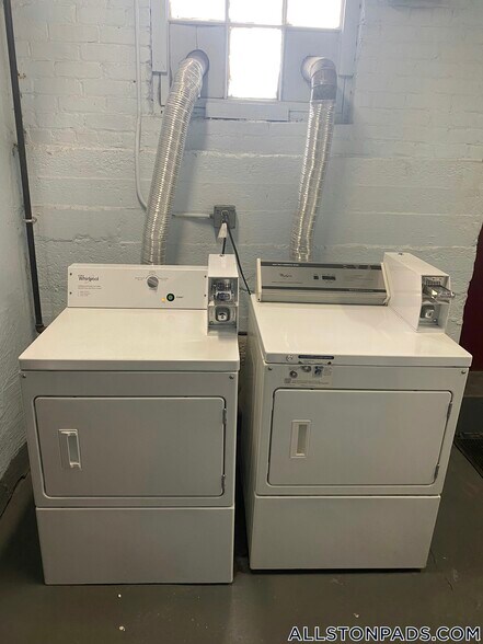 Building Photo - 64 Brighton Ave