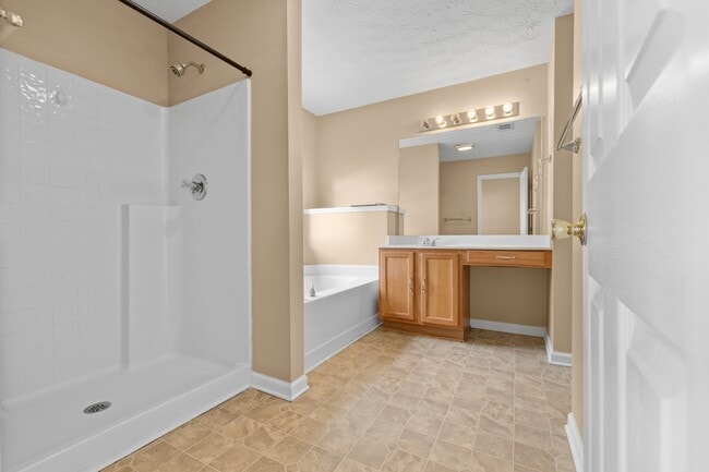 Building Photo - 6225 Shenfield Ln