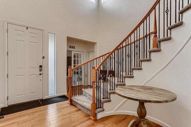 Building Photo - Stunning Newer-Built Home in Desirable Pal...
