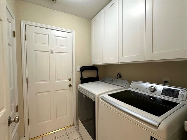 Building Photo - 2403 Braemar Cove