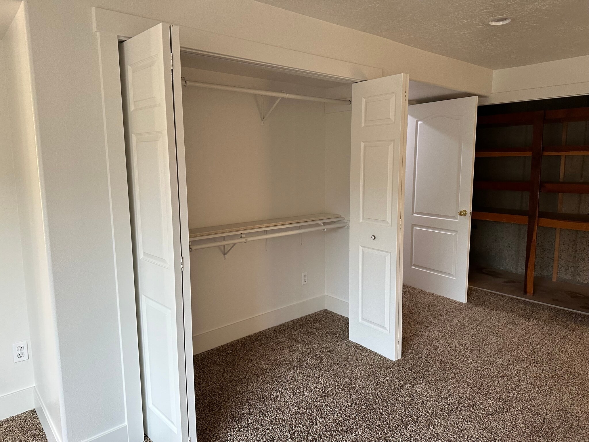 Closet - 308 Hillside Cir