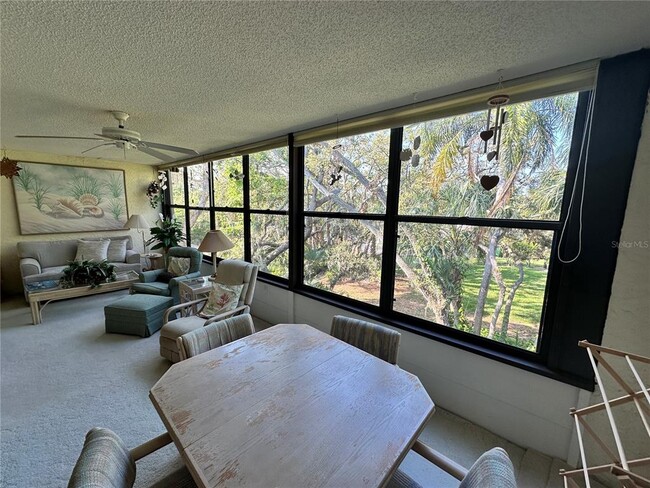 Building Photo - 346 Springdale Dr