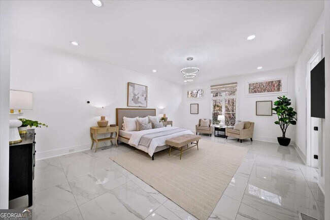 Building Photo - 3040 Wallace Cir SE