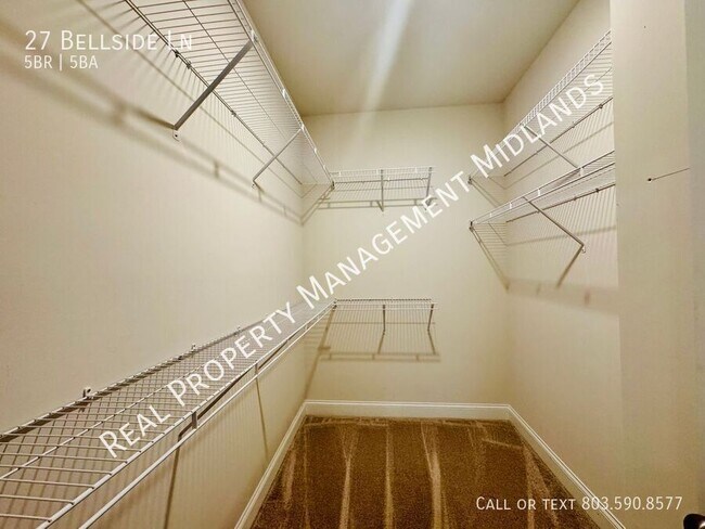 Building Photo - 27 Bellside Ln