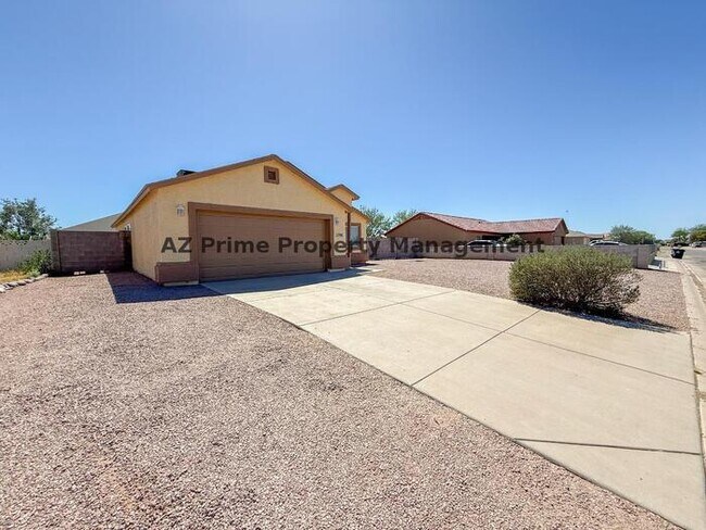 Building Photo - 11991 W Cabrillo Dr
