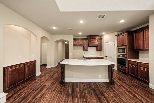 Building Photo - 504 Ridgewater Trail