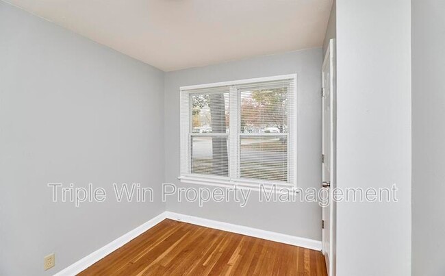 Building Photo - 10128 Ashbrook Dr