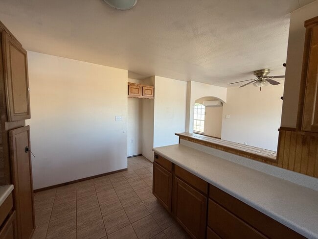 Building Photo - 1409 Harrell Ave