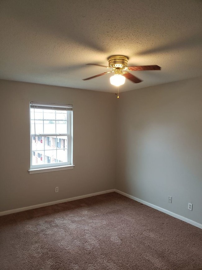 2 br, 1 bath Apartment 5466 Shattalon Drive 5466 Shattalon Dr