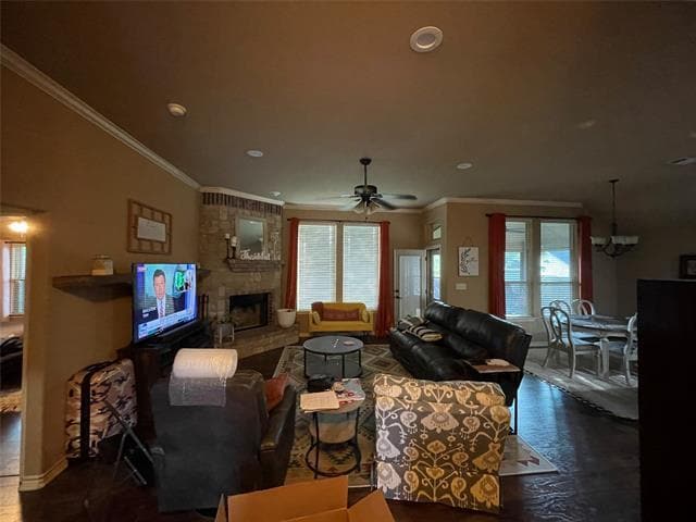 Building Photo - 1738 Sully Ct