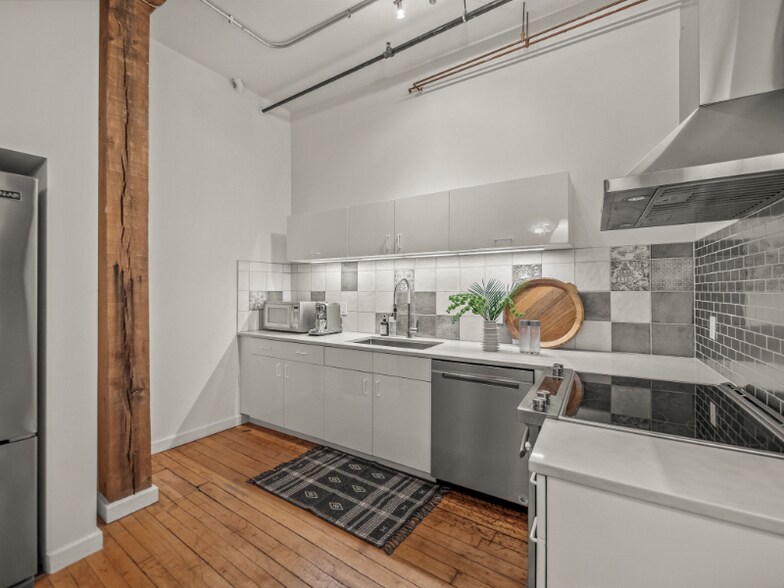 Building Photo - 1410 Gratiot Ave