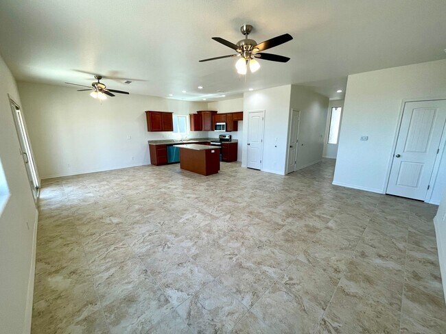 Building Photo - New 2024 Built 3 Bedroom Home with Beautif...