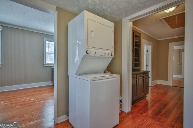 Building Photo - 239 Boulevard