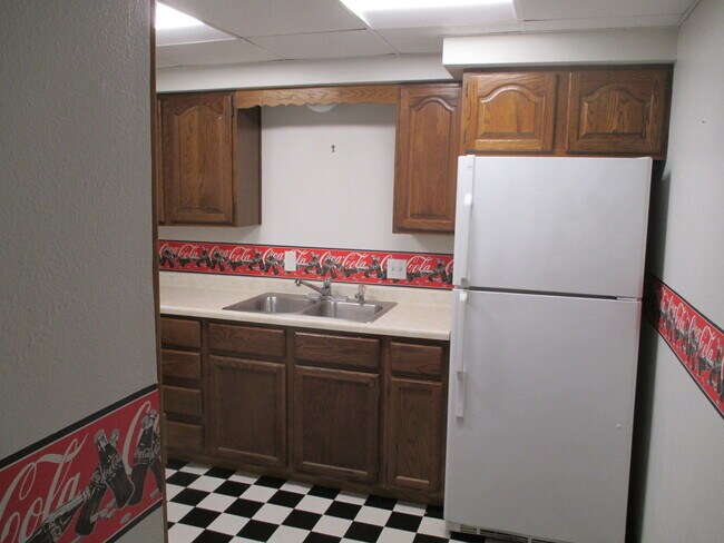 Building Photo - 2461 Northridge Dr