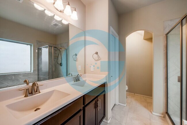 Master Bathroom - 5844 Bindweed St