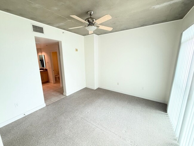 Building Photo - Luxury 16th floor West Facing View 2-bedroom 2-bath in Cortez Blu Building Downtown