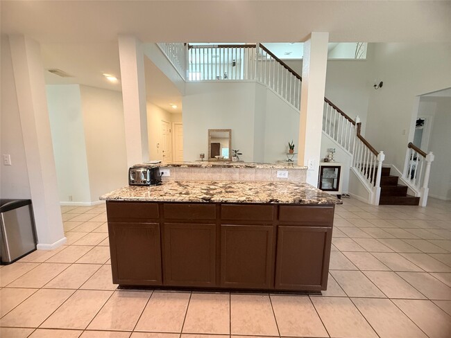 Building Photo - 4615 Pin Oak Creek Ln