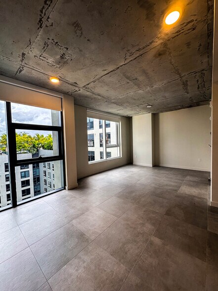 Building Photo - 243 NW 32nd St