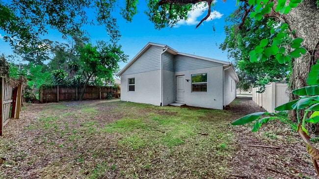 Building Photo - 3114 E 21st Ave