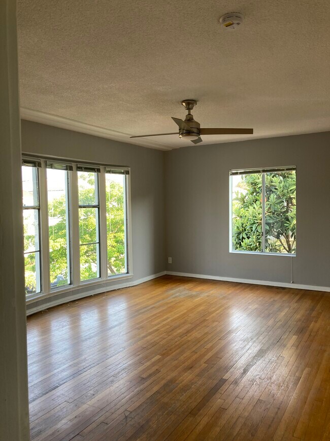 Building Photo - 314 N Ogden Dr