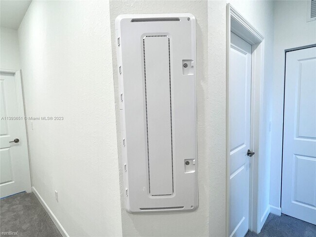 Building Photo - 3 br, 2.5 bath House - 23269 SW 111th Ave