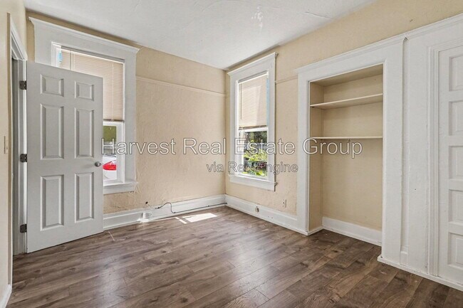 Building Photo - 1219 Santa Clara Ave