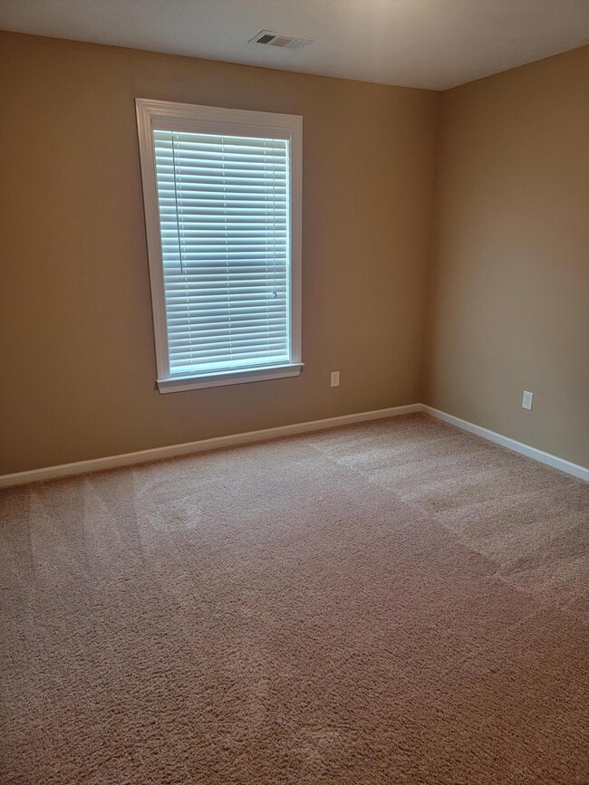 Building Photo - 832 Williford Run Dr