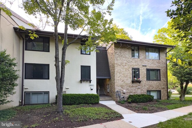 Building Photo - 10053 Windstream Dr