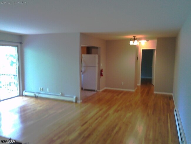 Building Photo - 521 Andria Ave