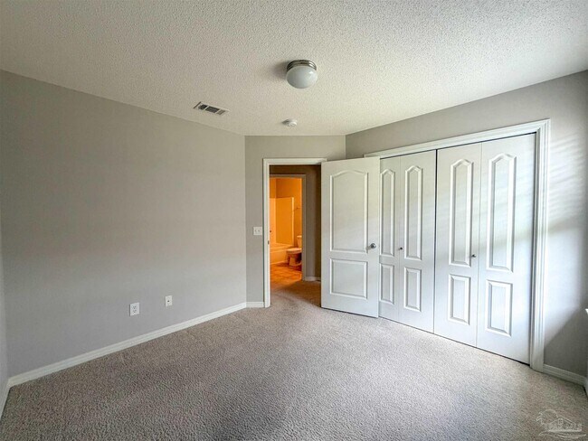 Building Photo - 697 Mozingo Ln