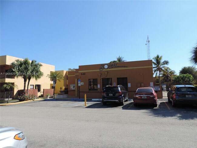 Building Photo - 566 NW 114th Ave