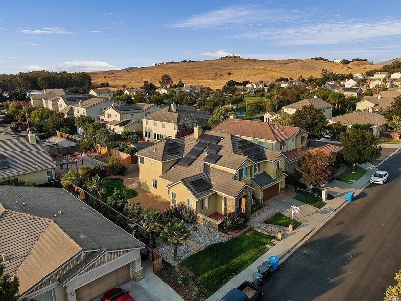 Building Photo - 332 Ring Neck St