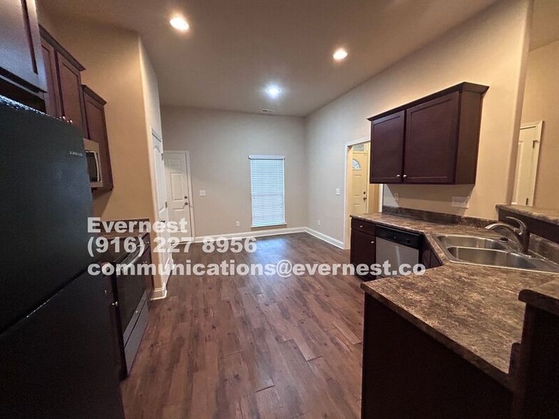 Building Photo - 338 Ivy Hills Cir