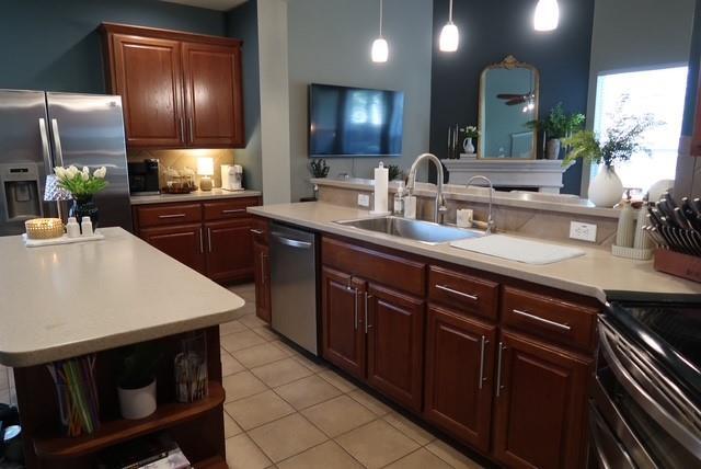Building Photo - 2016 Melissa Oaks Ln