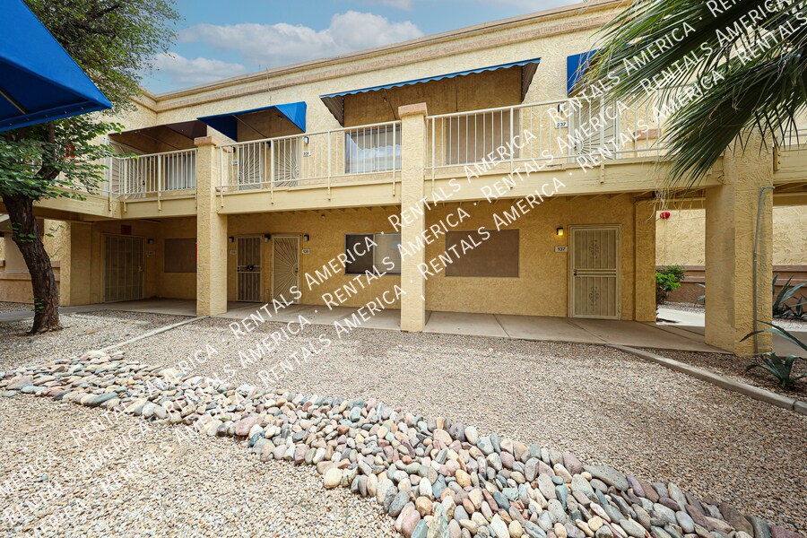 Building Photo - 12221 W Bell Rd