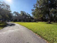 Building Photo - 28402 Ascot Farms Rd