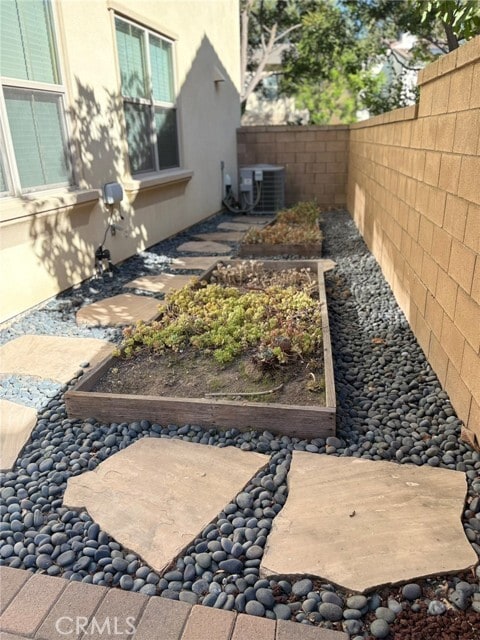 Building Photo - 23 Prickly Pear